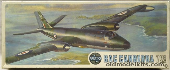 Airfix 1/72 BAC Canberra B(1)6 Royal Air Force or B.20 Royal Australian Air Force, 05012-8 plastic model kit
